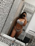 Maja budai szexpartner
